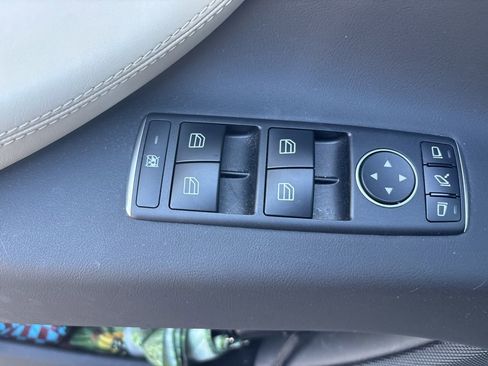 Used 2020 Tesla Model X Long Range image 20