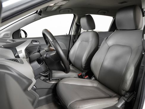 Used 2015 Chevrolet Sonic LTZ image 16