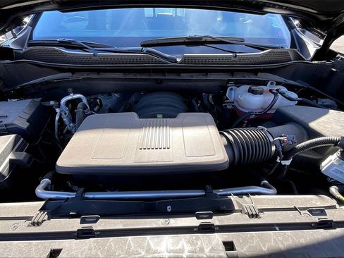 Used 2024 Chevrolet Silverado 1500 LT Trail Boss w/ Convenience Package II image 10