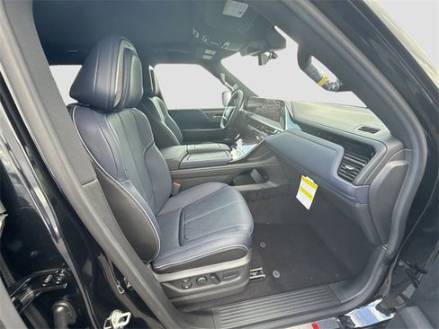 New 2026 INFINITI QX80 4WD image 24