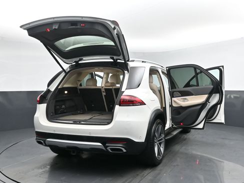 Used 2020 Mercedes-Benz GLE 450 4MATIC w/ MBUX Technology Package image 30