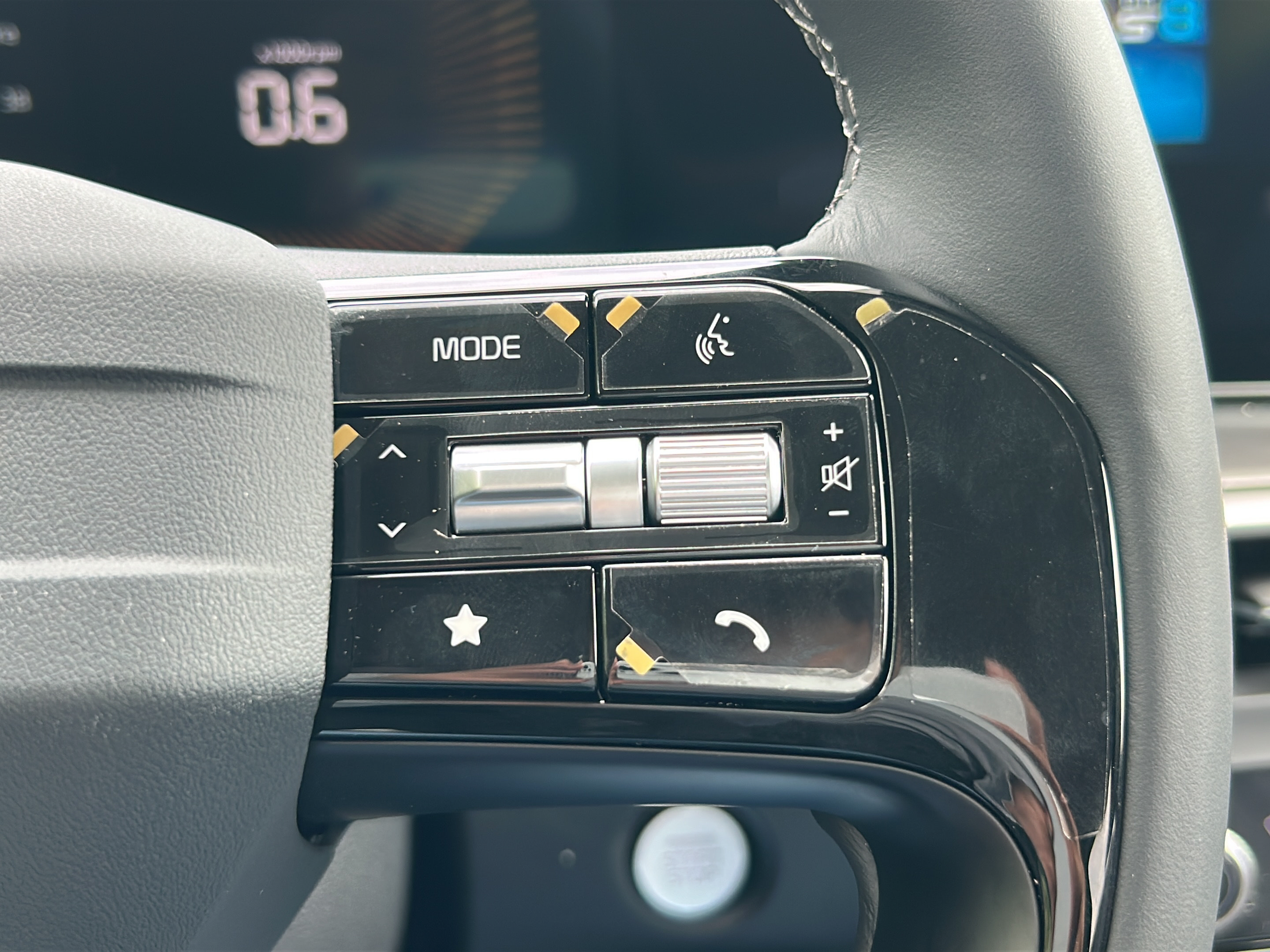 New 2026 Kia Sorento S FWD image 21