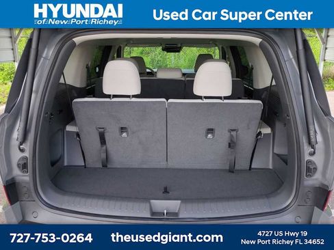 Used 2024 Hyundai Santa Fe SE FWD image 12