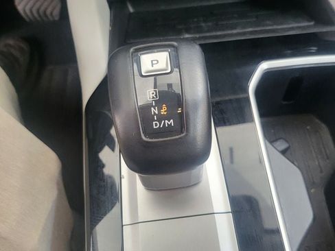 Used 2025 Mitsubishi Outlander SE AWD/4WD image 6
