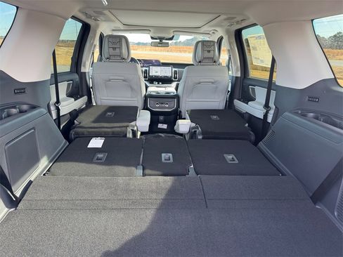 New 2026 Ford Expedition Platinum w/ Driver's Package image 20