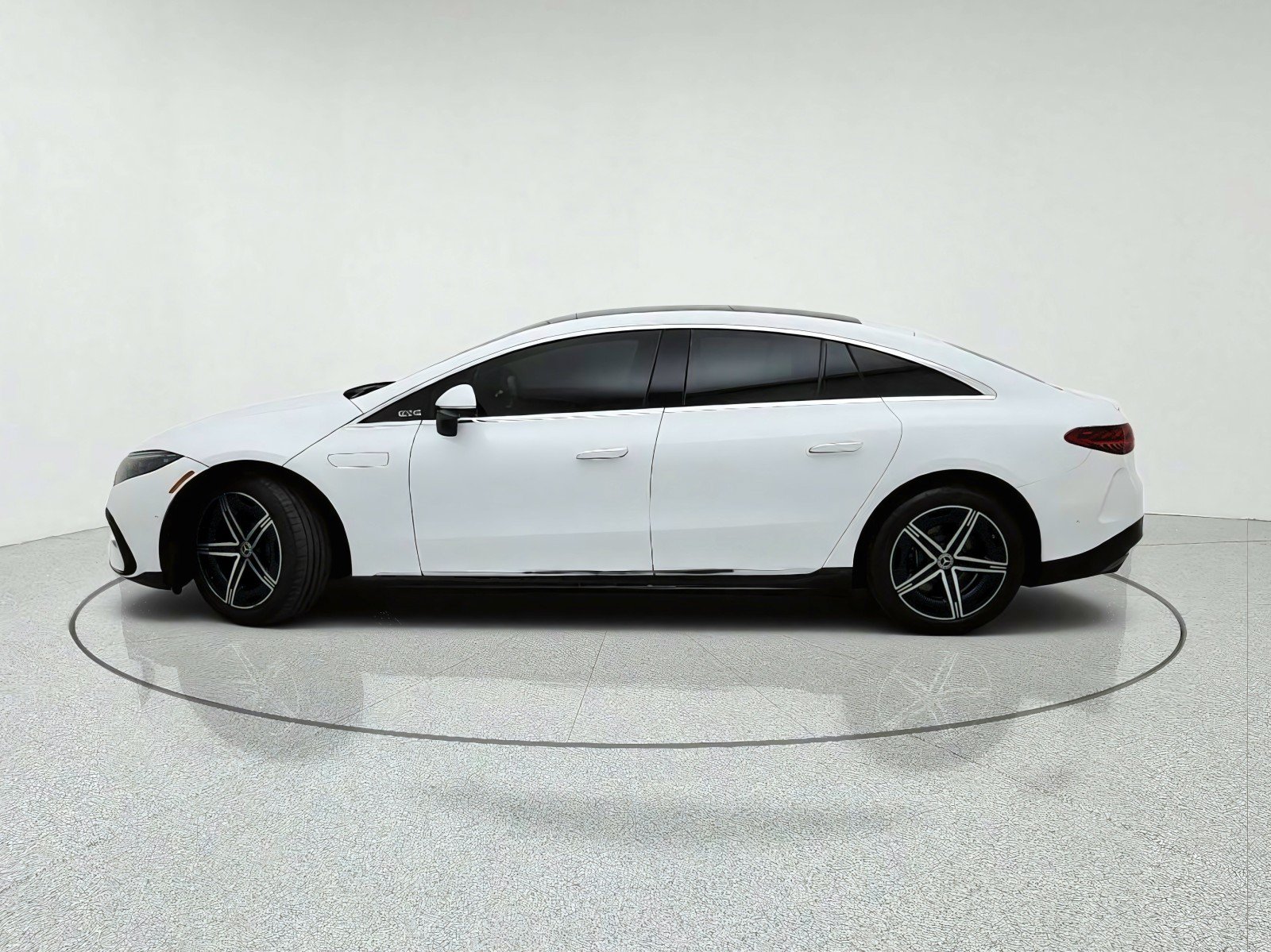 Certified 2023 Mercedes-Benz EQS 580 4MATIC Sedan image 14