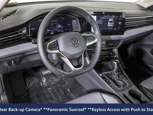 Used 2026 Volkswagen Jetta SE w/ Black Wheel Package FWD image 4
