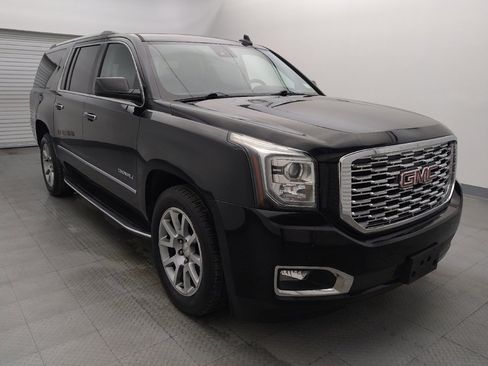 Used 2019 GMC Yukon XL Denali w/ Open Road Package image 13