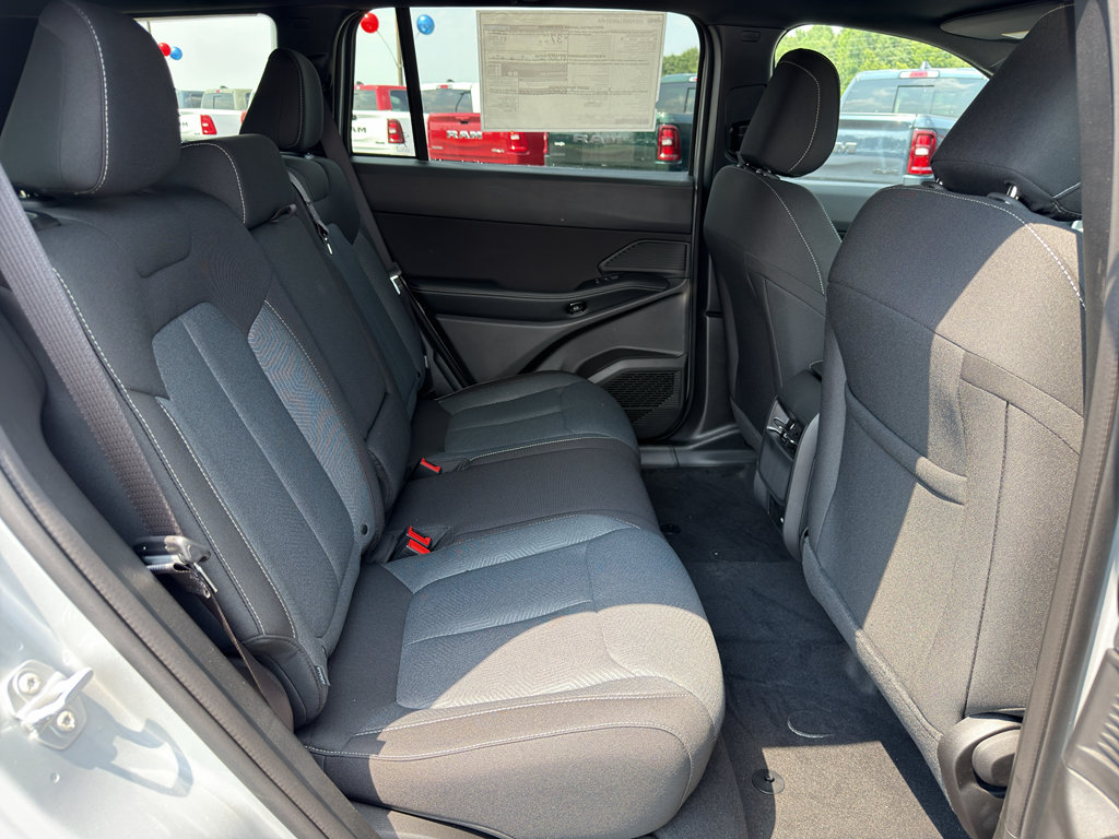New 2026 Jeep Cherokee Laredo AWD/4WD image 22