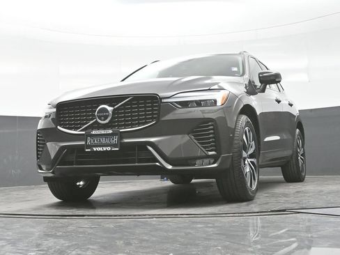 Used 2024 Volvo XC60 B5 Plus AWD/4WD image 22