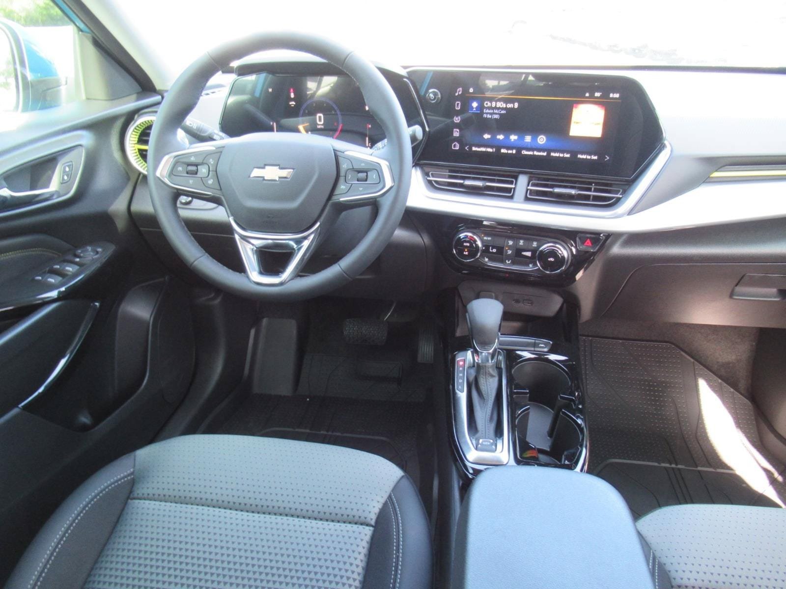 New 2026 Chevrolet Trax LT w/ Driver Confidence Package FWD image 13