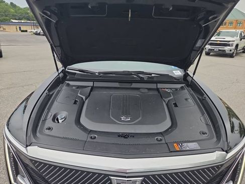 Certified 2024 Cadillac Lyriq Luxury w/ LPO, Floor Liner Package AWD/4WD image 20