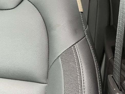 Used 2023 Chevrolet TrailBlazer ACTIV w/ Sun and Liftgate Package image 13