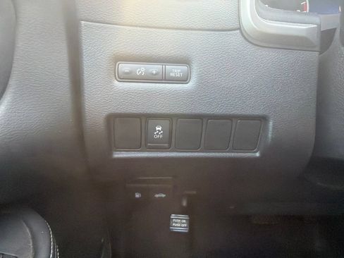 Used 2020 Nissan Murano S AWD/4WD image 10