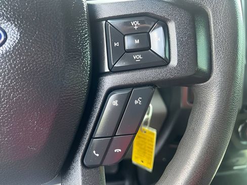 Used 2018 Ford F150 XLT AWD/4WD image 16