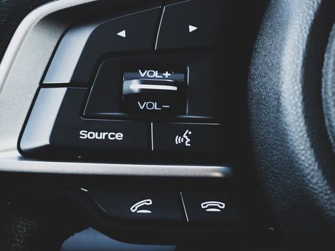 Used 2022 Subaru Outback Limited AWD/4WD image 12