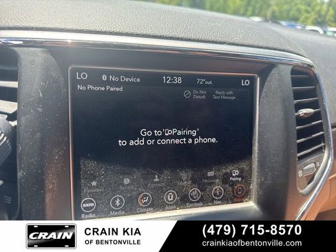 Used 2018 Jeep Grand Cherokee Limited AWD/4WD image 17
