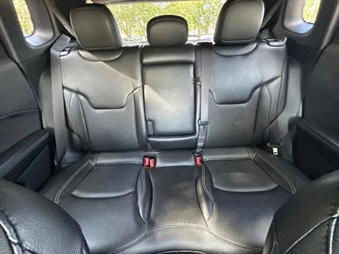 Certified 2021 Jeep Compass Latitude FWD image 15
