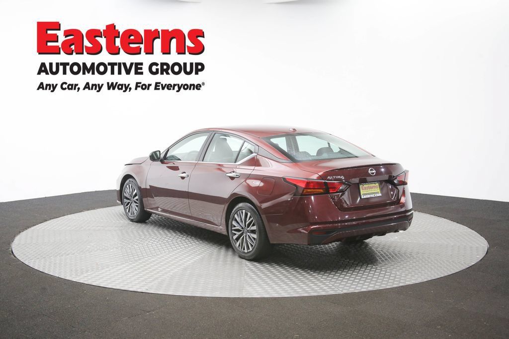 Used 2025 Nissan Altima 2.5 SV FWD image 62