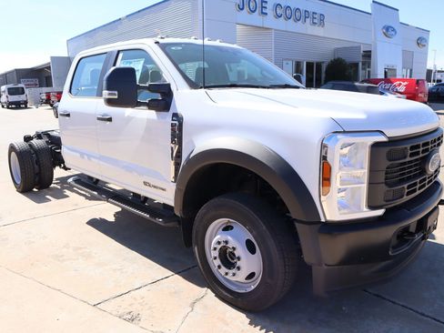 New 2025 Ford F550 4x4 Crew Cab Super Duty image 1