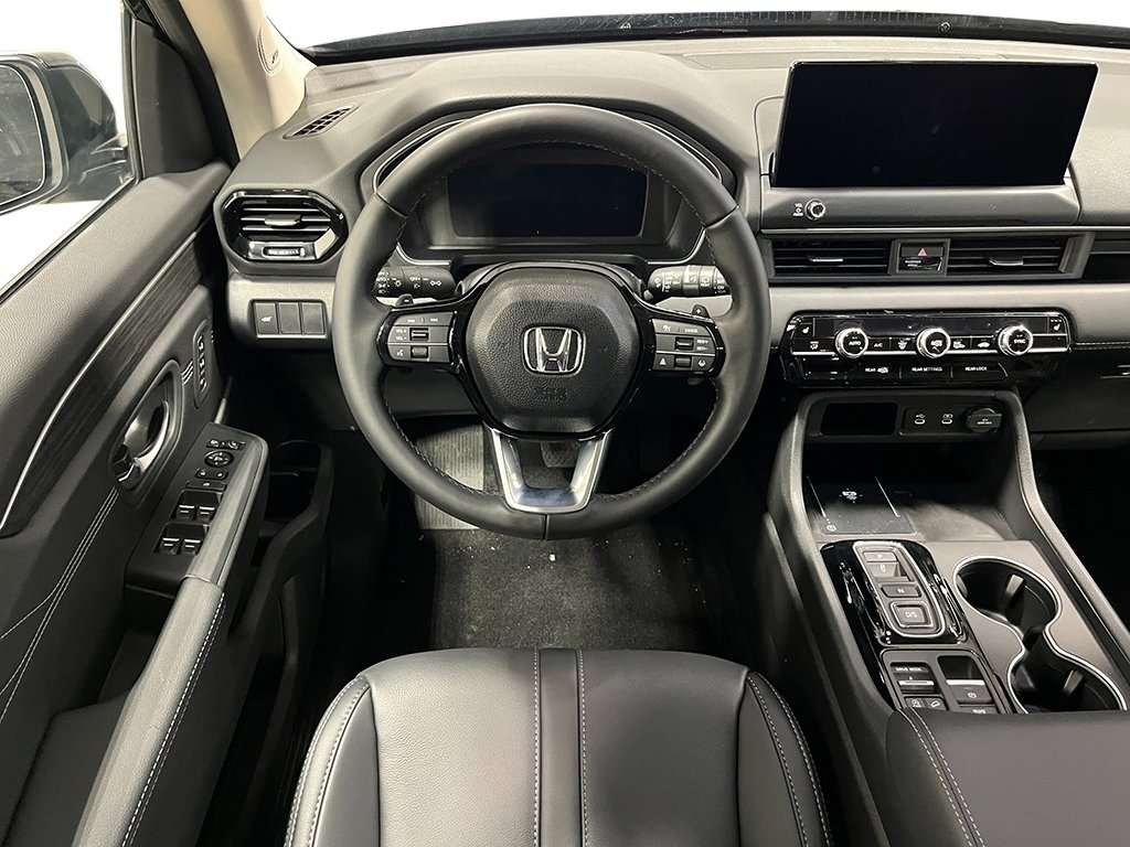 New 2026 Honda Pilot Touring image 17