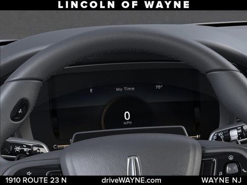 New 2025 Lincoln Corsair Reserve w/ Jet Appearance Package AWD/4WD image 14
