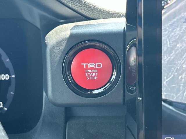 Used 2024 Toyota Tacoma TRD Off-Road w/ TRD Off Road Premium Package AWD/4WD image 27