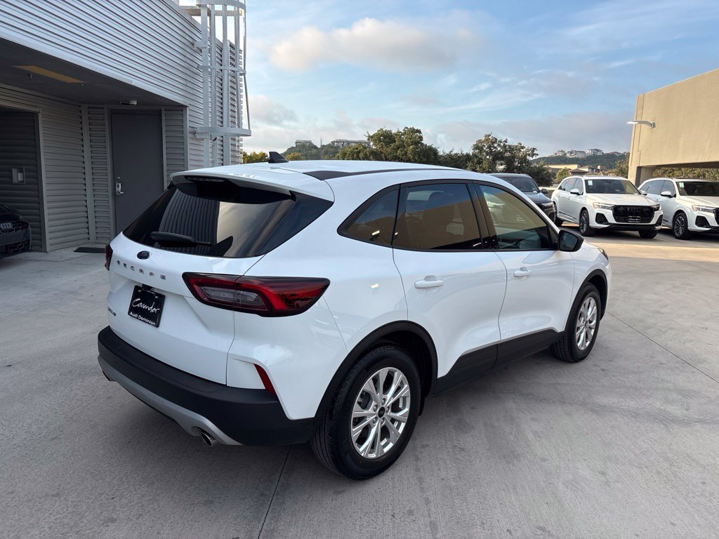 Used 2026 Ford Escape Active FWD image 9