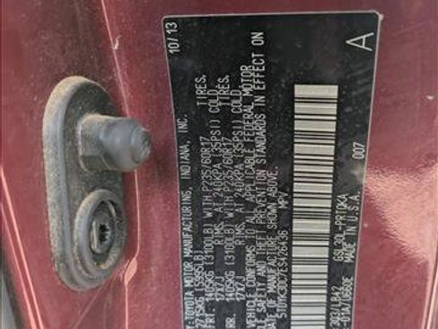 Used 2014 Toyota Sienna XLE FWD image 16