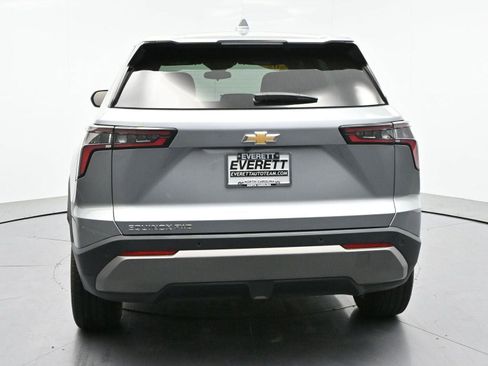 Used 2025 Chevrolet Equinox LT AWD/4WD image 6