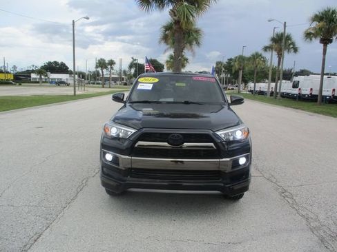Used 2019 Toyota 4Runner Limited AWD/4WD image 3