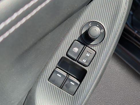 Used 2025 MAZDA MX-5 Miata Grand Touring RWD image 9