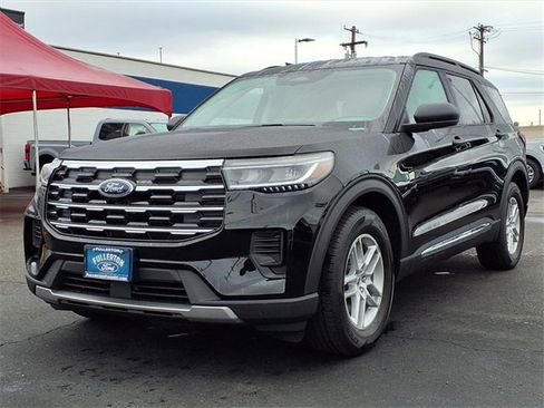 New 2025 Ford Explorer Active image 1