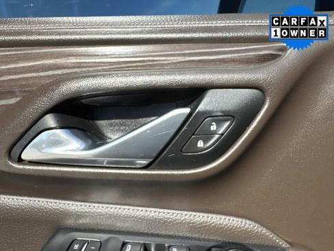 Used 2021 GMC Yukon XL Denali w/ Denali Premium Package image 23