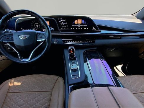 Used 2023 Cadillac Escalade Sport w/ LPO, ONYX Package image 7