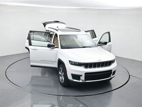 Used 2021 Jeep Grand Cherokee L Limited image 51