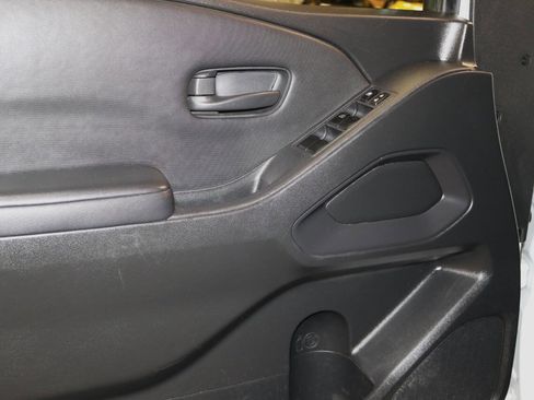 Used 2022 Nissan Frontier S image 54