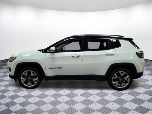 Used 2019 Jeep Compass Limited w/ Safety & Security Group image 2