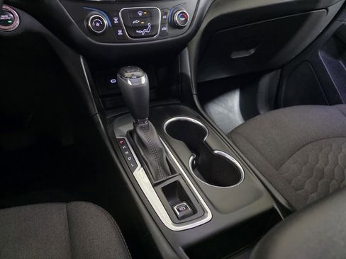 Used 2020 Chevrolet Equinox LT image 20