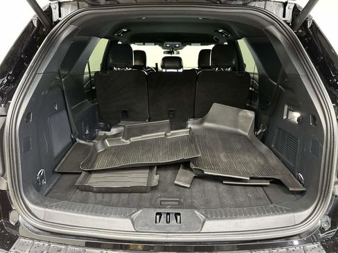 Used 2025 Ford Explorer ST-Line image 9