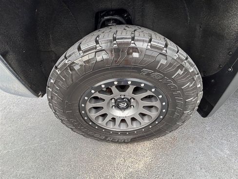 Used 2017 Chevrolet Silverado 1500 LT w/ All Star Edition image 10