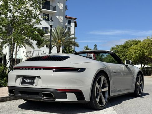 Used 2021 Porsche 911 Carrera RWD image 9