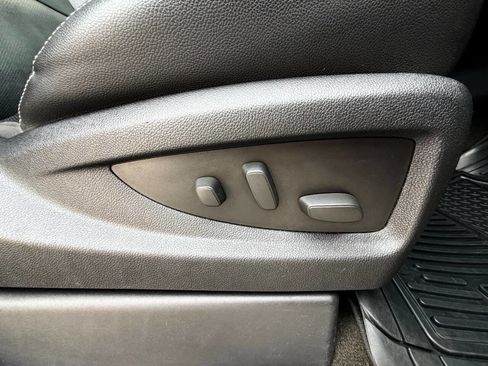 Used 2015 Chevrolet Tahoe LTZ image 32