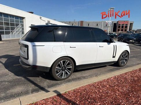 Used 2023 Land Rover Range Rover Long Wheelbase SE image 5