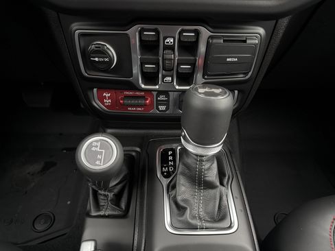 New 2026 Jeep Wrangler Unlimited Rubicon image 23