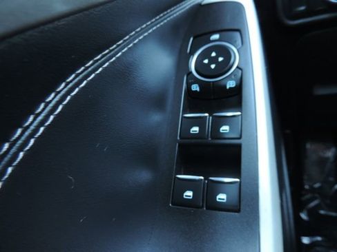 Used 2021 Ford Explorer XLT w/ Equipment Group 202A image 29