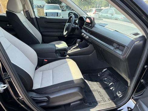 Used 2025 Honda CR-V EX image 34