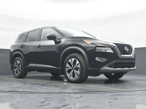 Used 2023 Nissan Rogue SV image 33