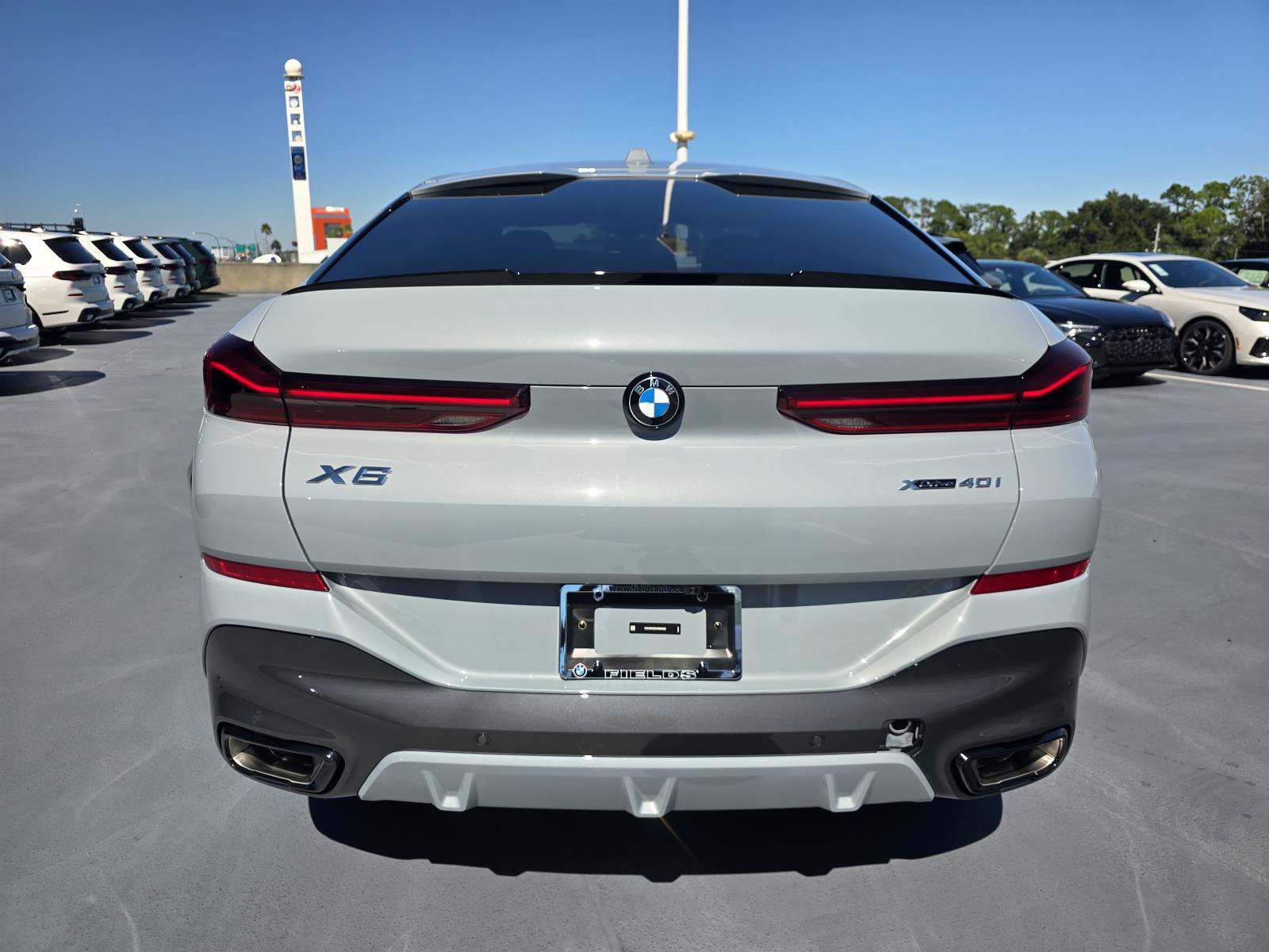 New 2027 BMW X6 xDrive40i w/ Executive Package AWD/4WD image 3