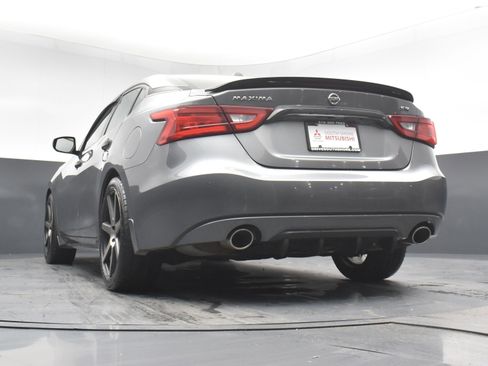 Used 2016 Nissan Maxima SR image 19